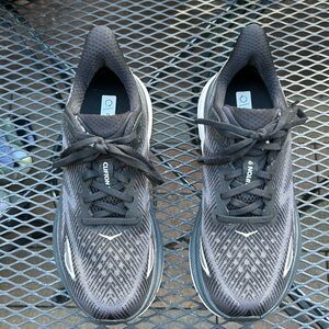 Women’s Hoka Clifton 9